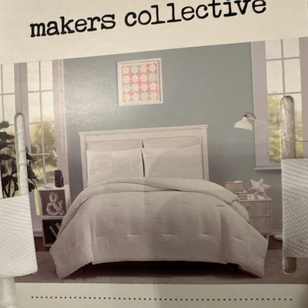 Makers Collective-Full/Queen Floral Embossed 3 Piece Comforter Set White